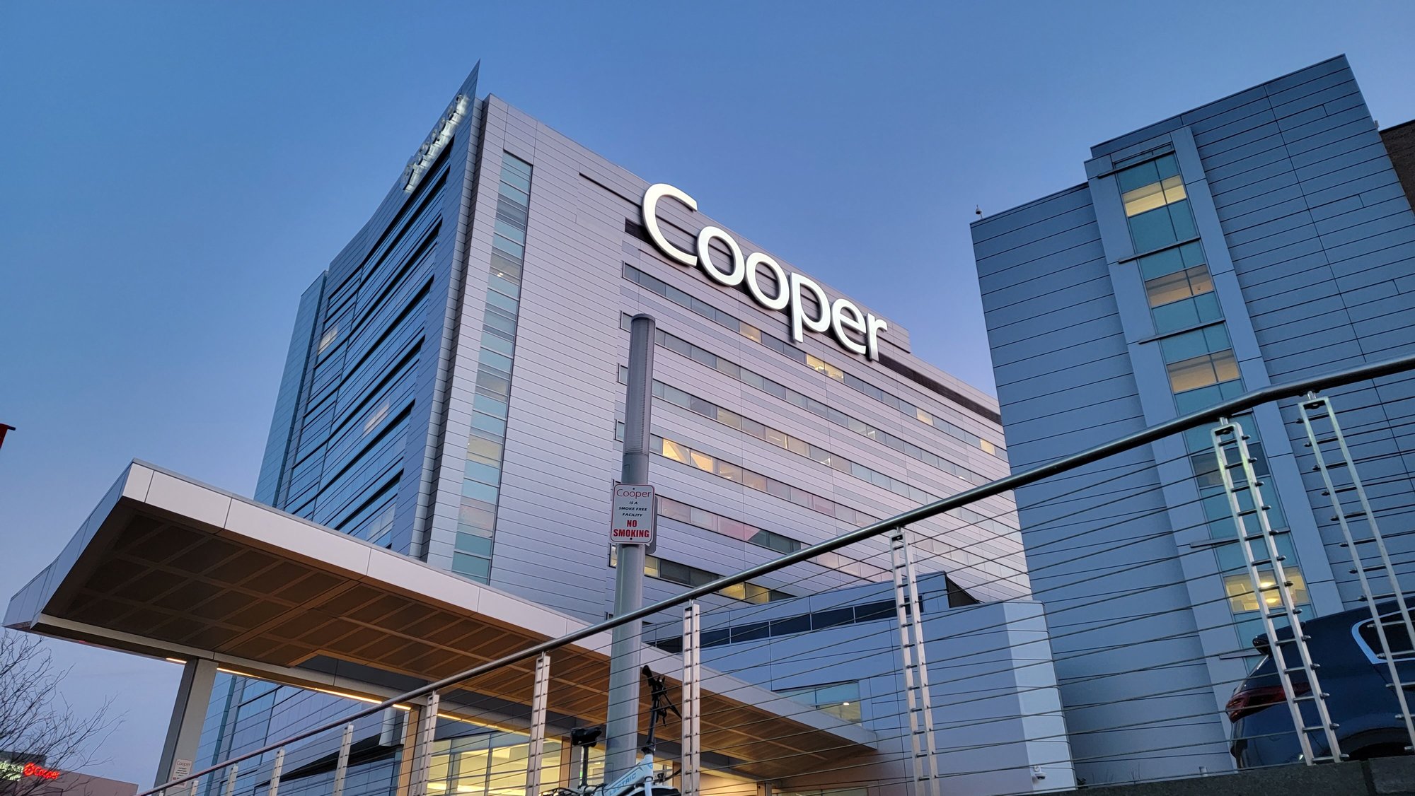 Roberts Cooper Sign Evening . 20211207_164919